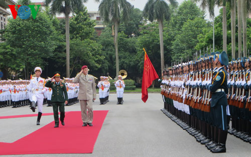 ผลักดันความสัมพันธ์ร่วมมือด้านกลาโหมระหว่างเวียดนามกับสาธารณรัฐเช็ก